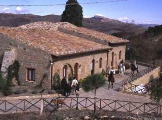 Séjour à la ferme Monaco Di Mezzo Resuttano